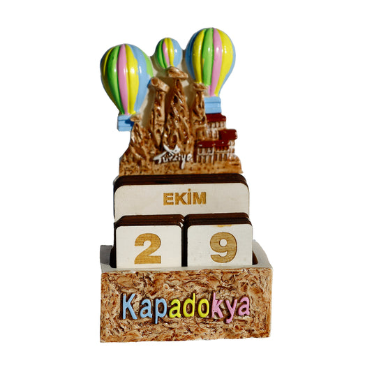 Kapadokya Temalı Türkçe Blok Takvim – Balon ve Peribacası Dekor – Renkli Masa Üstü Sonsuz Takvim – Hediyelik Biblo